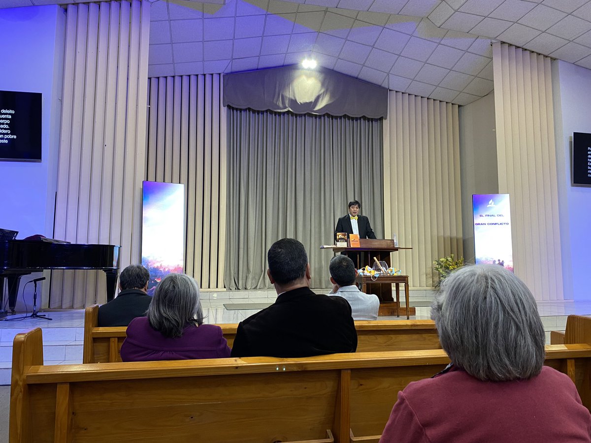 inunoa's tweet photo. El Final del Gran Conflicto, con el pastor Ferdinand Regalado en Ñuñoa. https://t.co/OKmmKLwTKQ