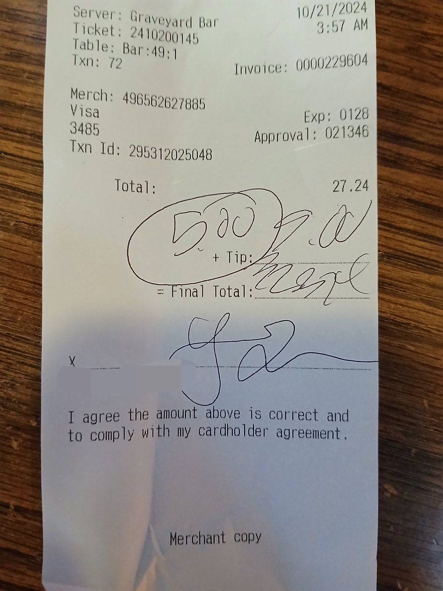 BrianJo65247428's tweet image. Love these, generally no clue on this one. What would you do? Had one drink and left without his food. El Borracho. 🍺 #Vegas #bartenderproblems #justthetip