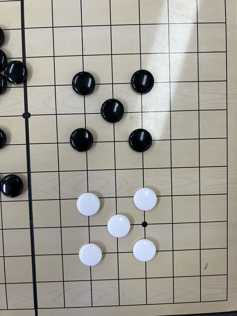 bigccinweb3's tweet photo. @ChainCatcher_ @okxchinese @henrylike_ @BigPenguinPolls @margotangcc 来玩五子棋 https://t.co/H51idD7cPW
