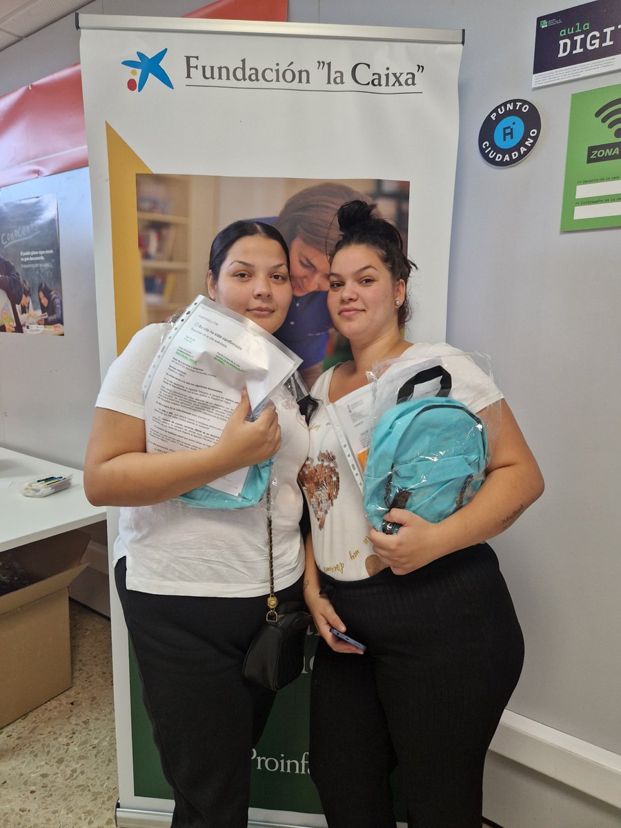 gitanos_org_CV's tweet image. 🧡 En La Coma, Paterna, hemos iniciado los servicios y talleres de #CaixaProinfancia en los que participan 138 personas, con menores y familias. 

Financiado por @FundlaCaixa, @aytopaterna y @GVAeducacio.