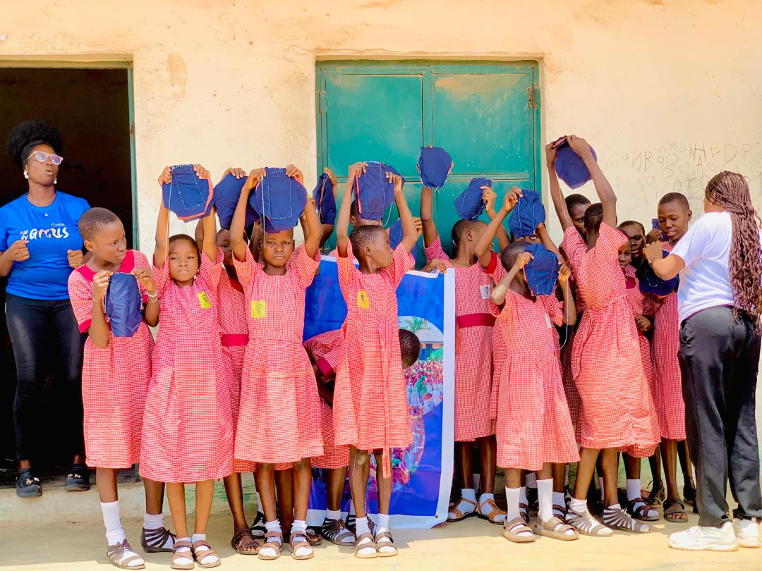 foamfoundation's tweet photo. This year, we celebrated the International Day of Girl Child 2024 at Methodist Nursery and Primary School, Ilogbo, Abeokuta.

We empowered the girls how to make and use reuseable pads while ensuring each of them had at least one to go home with. 
#Foamfoundation #GirlChild https://t.co/4kyryQpapb