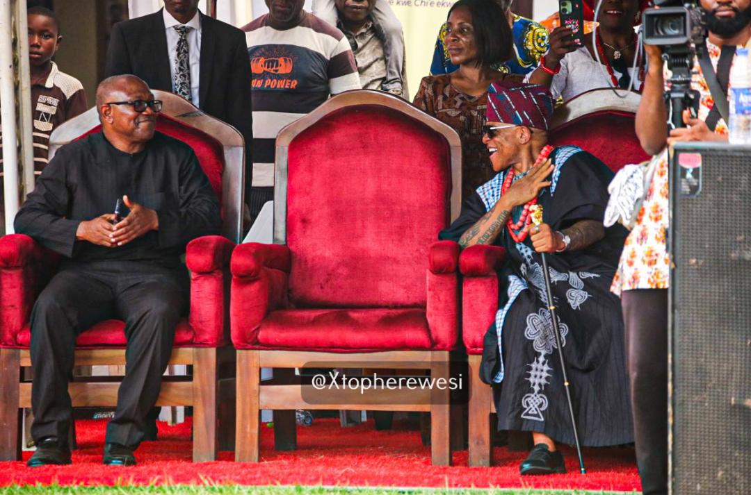 ng_clearing's tweet photo. NG Clearing celebrates Nigeria's rich heritage at the Ofala festival! 🇳🇬🎉 Our CEO, Farooq Oreagba @vaiper66, honoured to attend this vibrant SE Nigerian tradition. From royal dances to masquerades, it's a showcase of culture and community. #NGClearingConnects #OfalaFestival https://t.co/h1FXQSZcTC