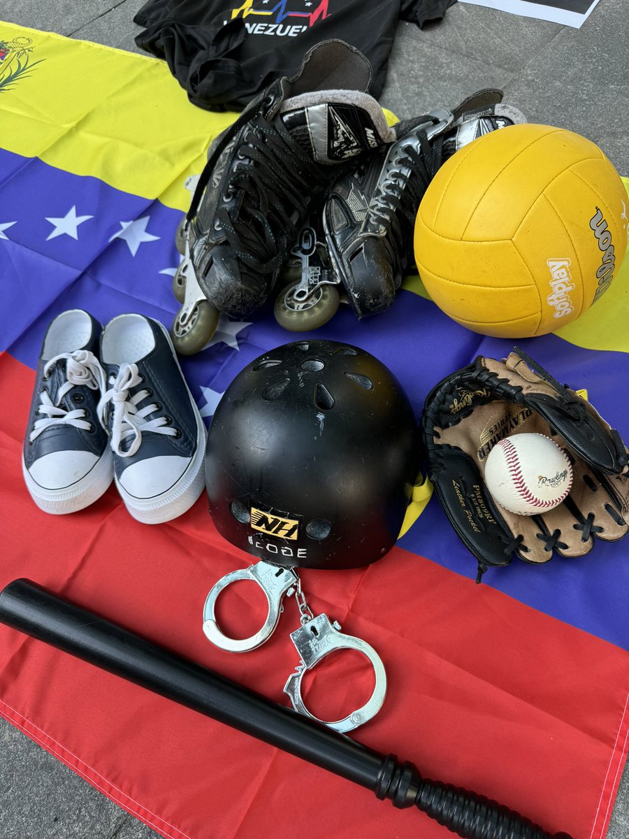 En <a href="/UNICEFCanada/">UNICEF Canada</a> exigiendo liberen a menores de edad detenidos por el regimen.