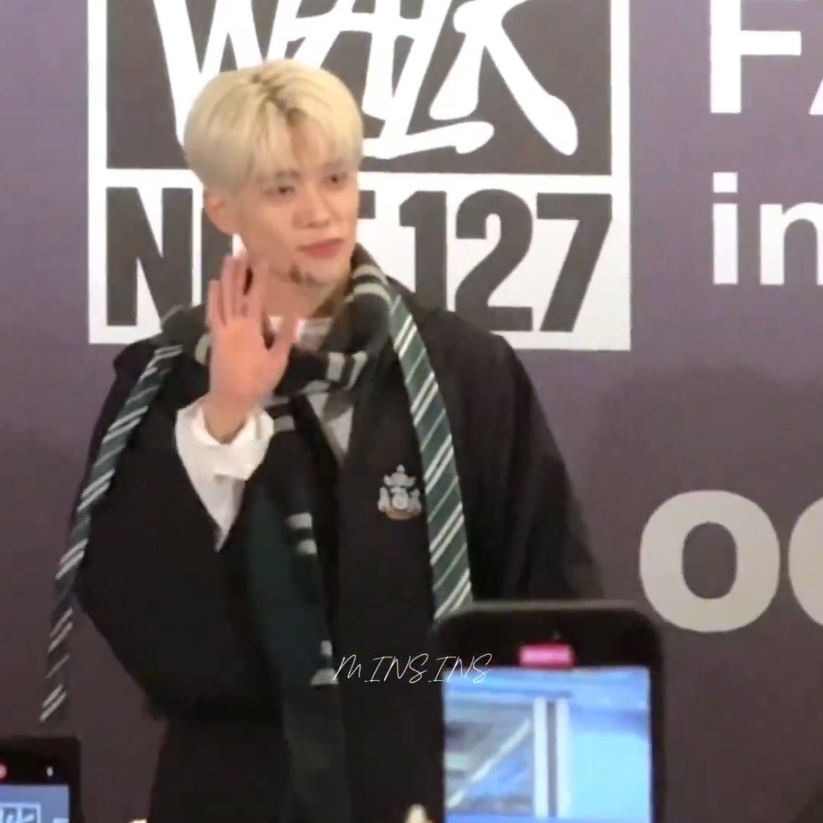dearestyunoh's tweet photo. gryffindor                                    slytherin
jaehyun                                        jaehyun https://t.co/KFclzuDDYz