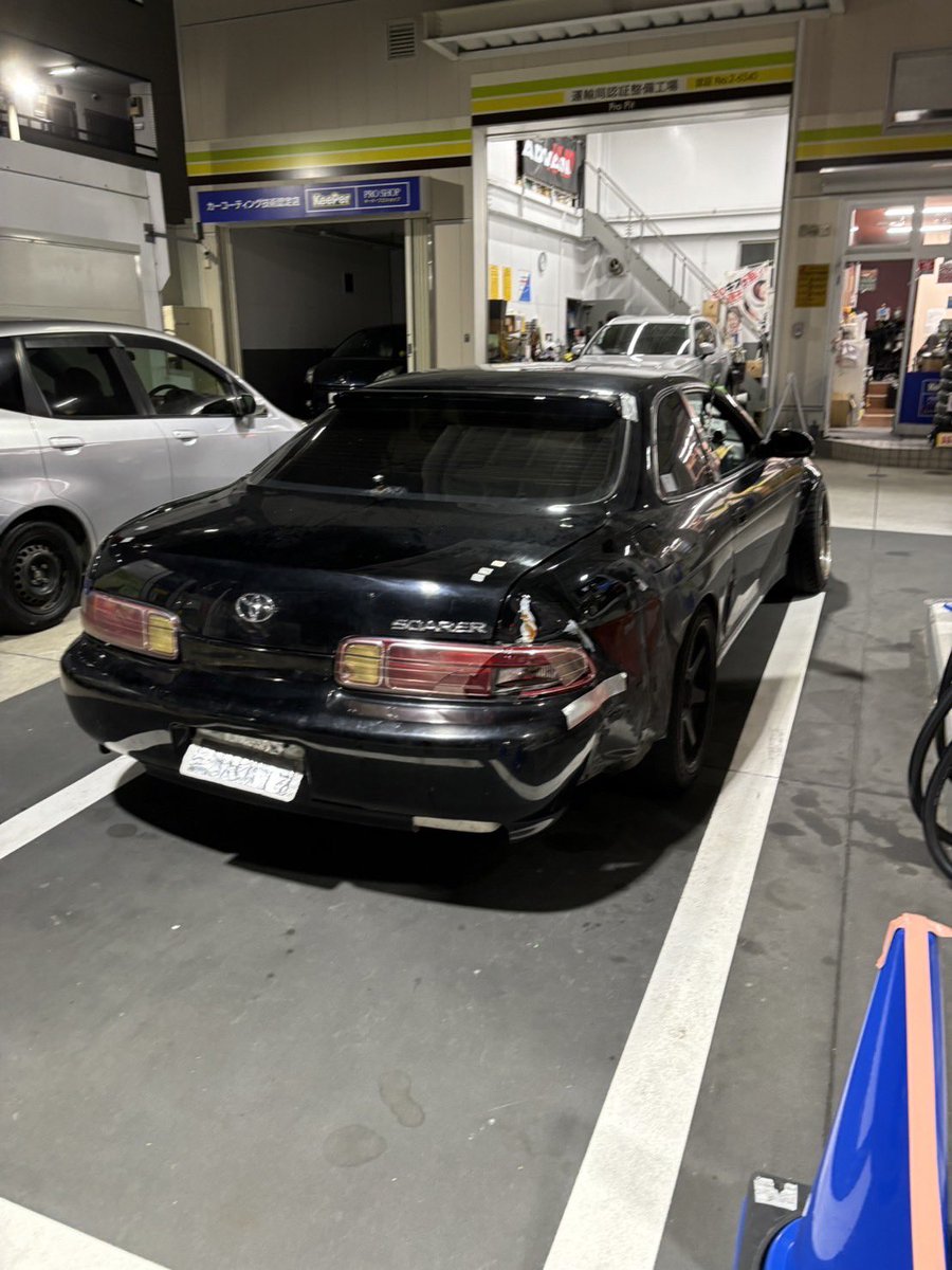 S_Ksecret's tweet photo. 30ソアラ　即ドリ　後期1J 純5 
17万キロ　車検R7年3月
デフ
ナックル
車高調

・不具合
マフラーが無いです。
ケツ左右ぶつけてます。

まだ付けてないけど社外インタークーラーもあるので一緒に付けます。

希望150からで値下げあり
気軽に聞いてください🫡 https://t.co/K3LWuN4AKj