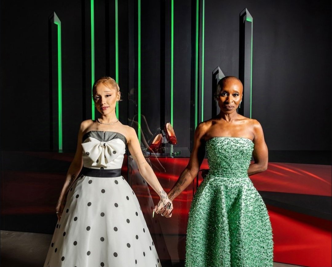 💣Los mejores looks de #AcademyMuseumGala

✨ #JoaquínPhoenix, #RooneyMara, #DemiMoore, #SelenaGomez, #ArianaGrande y #CynthiaErivo fueron algunos de los invitados