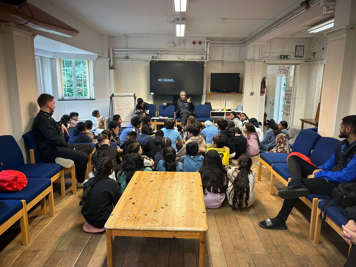 Upton Cross Primary tweet media