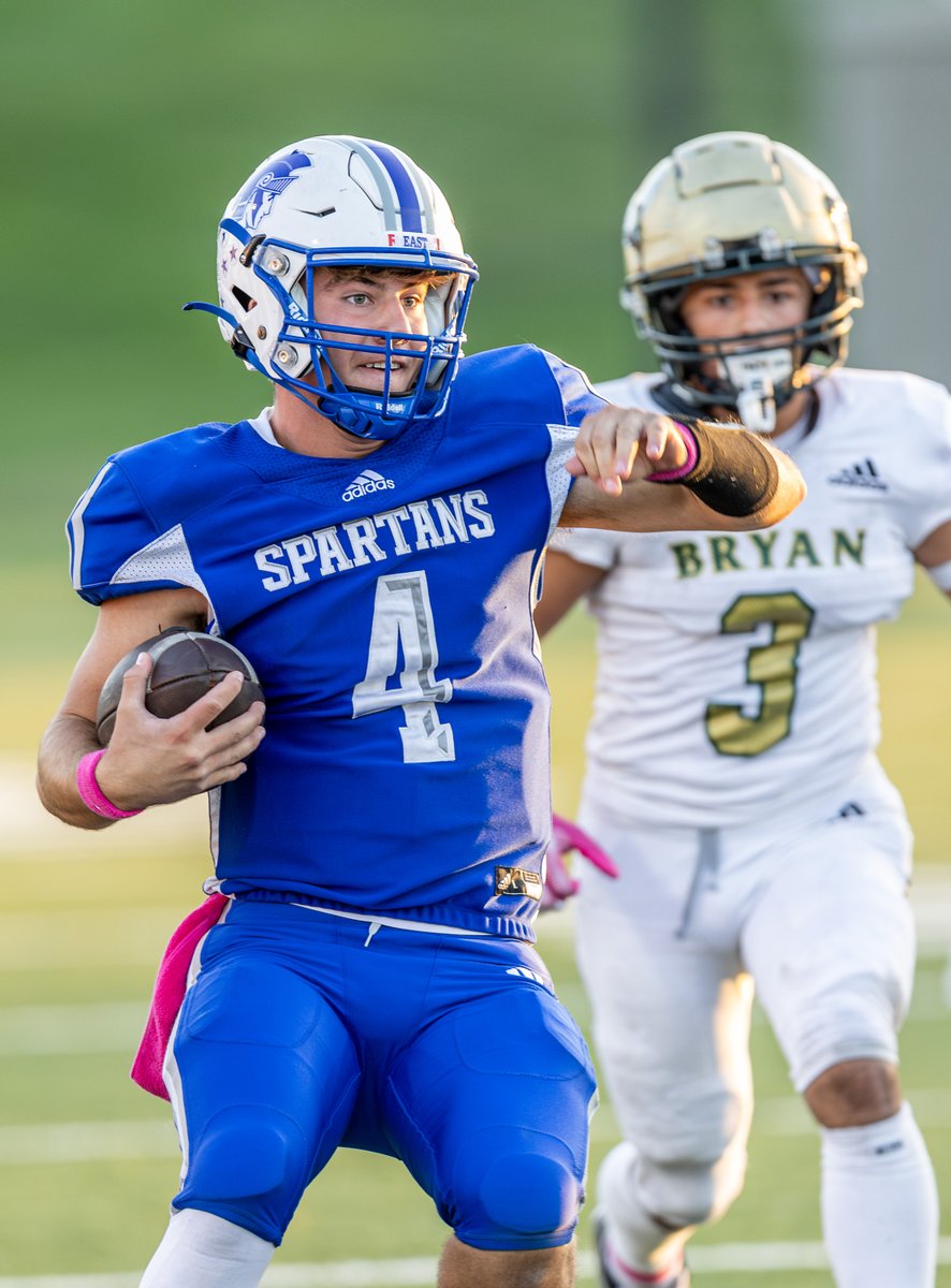 Some highlights from Friday's <a href="/LEHS_FB/">Lincoln East Football</a>  win over Omaha Bryan.
More photos at tinyurl.com/FoleyMP
<a href="/easths/">Lincoln East High School</a>  <a href="/EastSpartans/">EastHighSpartans</a>   <a href="/BarstoolSparts/">STATE CHAMPS Barstool Sparts</a>