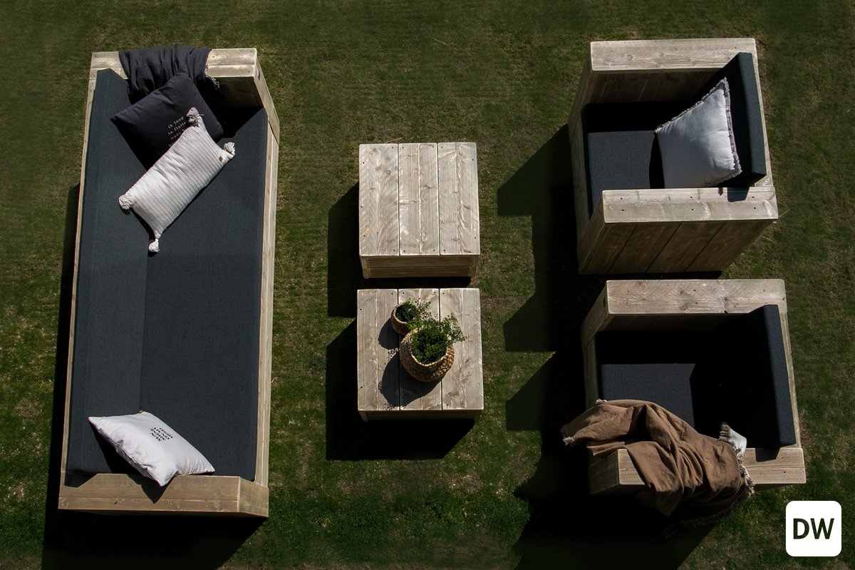 Kijk snel in de SALE op onze website en bestel deze robuuste, compleet samengestelde blokloungeset! Inclusief antraciet kussens van hoogwaardige Sunbrella-stof. Van €1810, nu slechts €1250!
dutchwood.nl/nl/sale/bloklo…
#loungeset #loungen #tuinset #tuinkamer