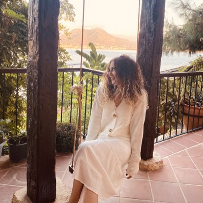 Hazelgzi's tweet photo. #YeniProfilResmi https://t.co/TTOYH4qg4D