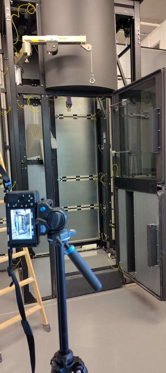 Laboratorio de Microscopías Avanzadas (@lma_unizar) on Twitter photo Uy, algo está a punto de pasar en la sala del TITAN IMAGEN 👀 📸
¿Tendrá algo que ver <a href="/thermofisher/">Thermo Fisher</a> en todo esto? 🤔 En unos días lo sabremos, estad atentos 👏 #ICTSNEWS
#nanotecnología #nanoscience #zaragoza Uy, algo está a punto de pasar en la sala del TITAN IMAGEN 👀 📸
¿Tendrá algo que ver <a href="/thermofisher/">Thermo Fisher</a> en todo esto? 🤔 En unos días lo sabremos, estad atentos 👏 #ICTSNEWS
#nanotecnología #nanoscience #zaragoza