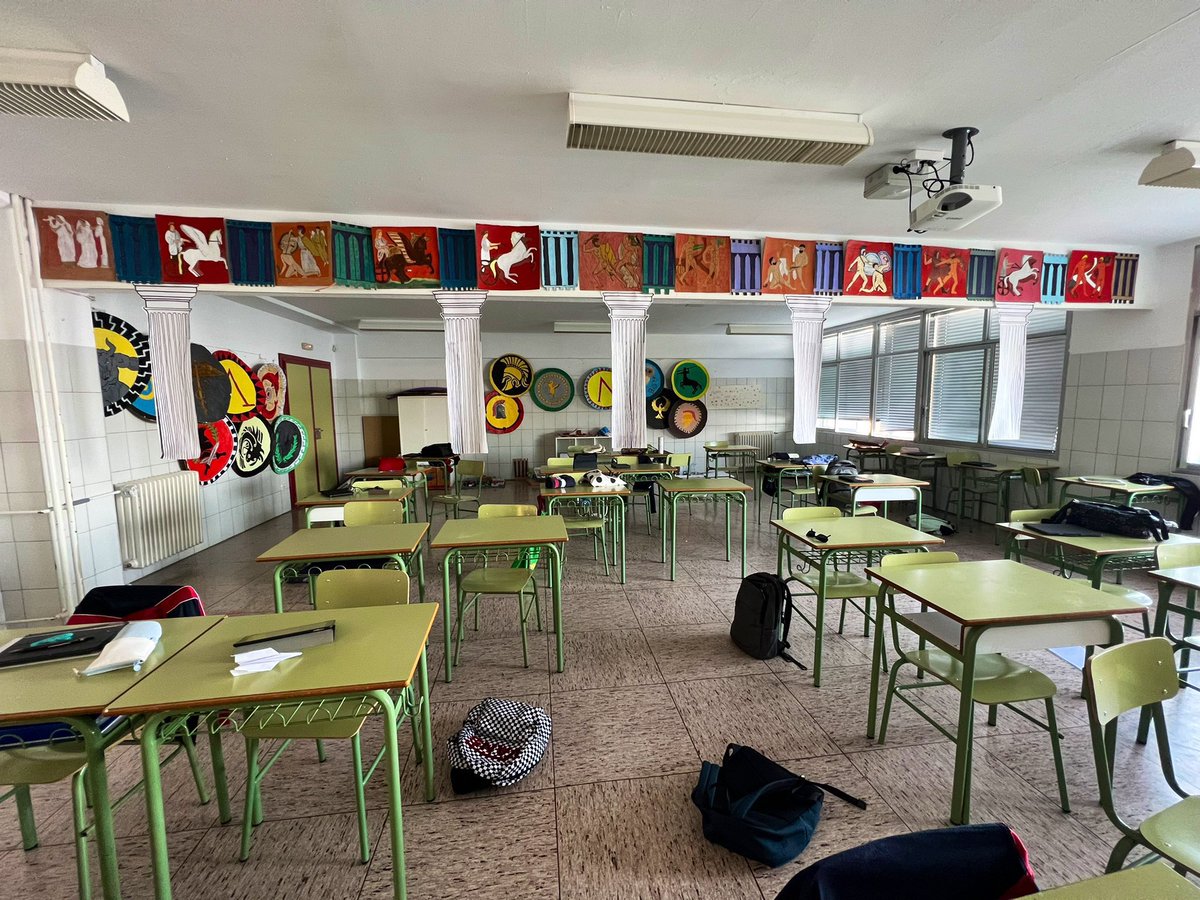 🏛 El Partenón en nuestra clase 🏛

Un proyecto para Cultura Clásica para estudiar el arte griego a través de una investigación, presentaciones y la recreación de las metopas del Partenón en clase

📲 bit.ly/partenonenclase