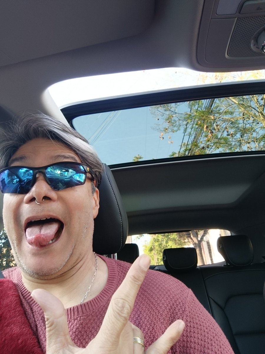 Luis45674305's tweet photo. Holis buenos días,anig@s compitas turno terminado camino a casa 🤗☕😘🌞🤍🖤❤️✊✊🏾🔥🤟🇦🇪 #SoyTens #WallmapuLibre #PalestinaLibre #Punteros #VamosColoColoCTM #LsLuchaContinua #NoMasAFP 
#DerechaCriminalCorruptaYMiserable 🔥🔥 #ACAB https://t.co/uCS7ALziG3