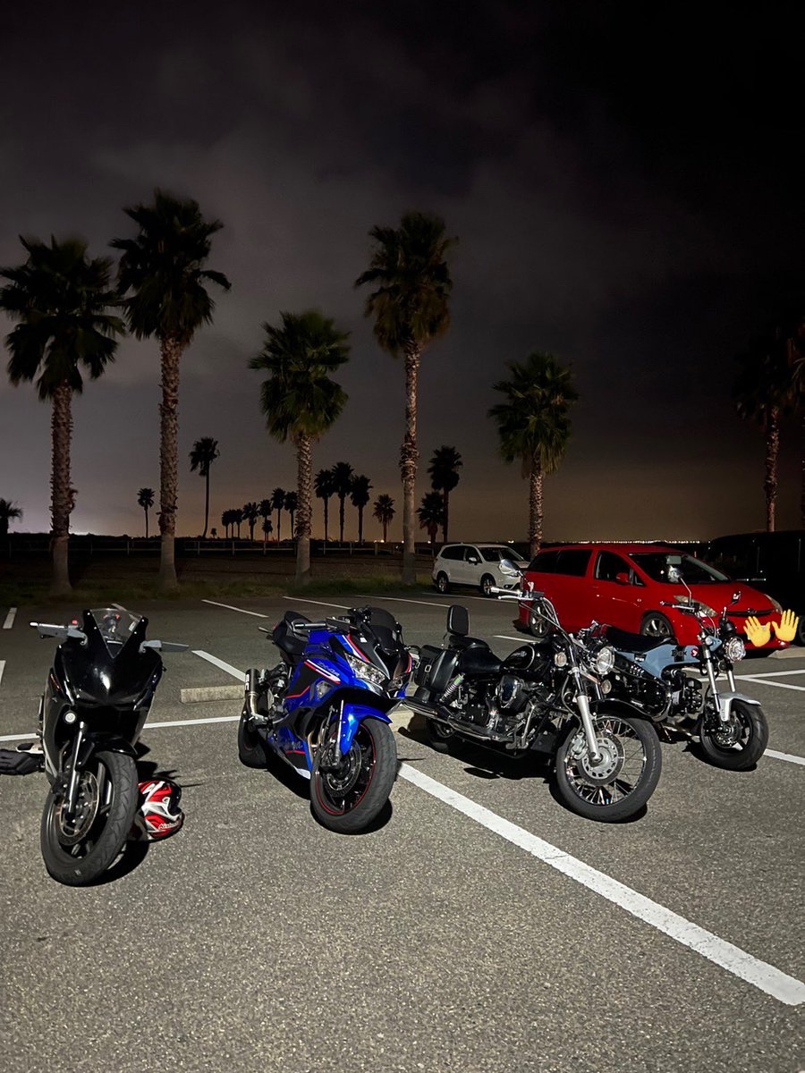 ☀️晴れたらバイク乗れるし
☔️雨降ったら車か電車でプチ旅行
どっちも最高すぎる

バイク乗るのまだ怖さあるけどみんな優しいから楽しめる🏍️