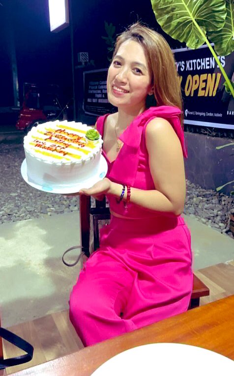 sweethartko's tweet photo. And I’m back bitches! 😁🥰 #PositiveVibes  #bdayJulyCelebrant https://t.co/ZXZLYD0rap