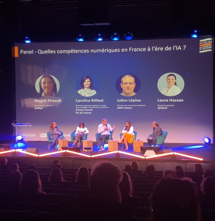 « Le revers de l’IA, c’est l’éthique. Il faut pouvoir faire mieux cohabiter les humains et l’IA dans la manière d’appréhender le monde de demain » -Caroline Riffard,Directrice adjointe en charge de la stratégie et des relations extérieures France Travail IDF.

#IA#StationF#Amazon