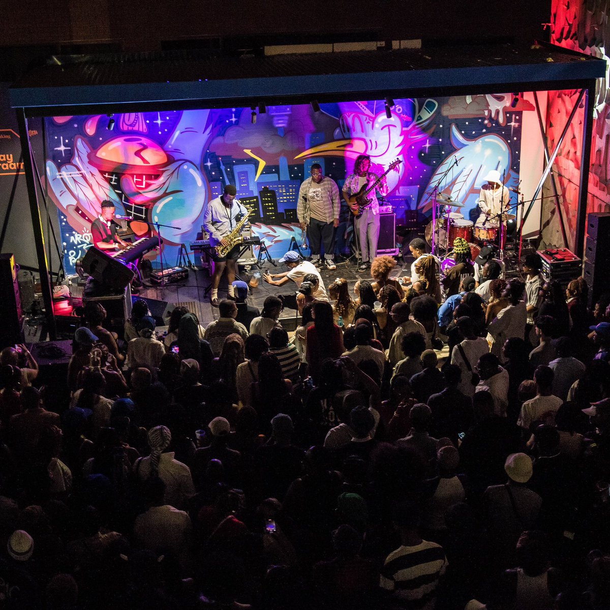 I still buzzing off the love and energy I’ve been receiving from Kids Love Jazz. Thank you all for your undying love 🙌🏽❤️ shoutout <a href="/NarowBi/">Kids Love Jazz 🎷</a> 

📷 <a href="/nizi_jpg/">Banele Mhlanga</a>