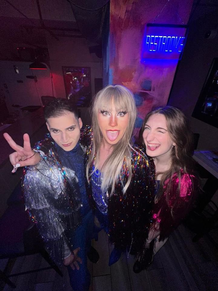 em__bennett's tweet photo. If you think we look good, just wait until we get the professional photos!!!💙✨ @tayboboqueen @taylornation13 #2YearsOfTSmidnighTS https://t.co/TUiBFYf7Nb