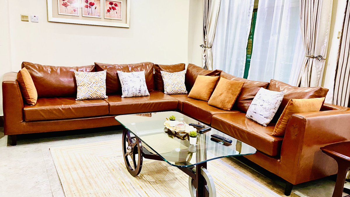 NaguruViewHomes's tweet photo. Discover a luxurious oasis in the heart of the city!

Lift access and stairs provision 
Spaceous bedrooms and modern furniture for your comfort in a quiet environment. Allow us to give you a memorable experience.

Tel:  
+256 761 470 624 
+256 741 745 930

#Staycation #Airbnb https://t.co/b1JPEVJdre