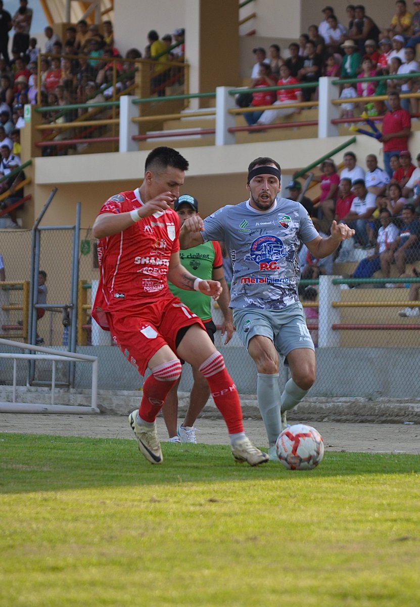 NewPorto_Fc's tweet photo. 📸Postales de lo que fue nuestro partido de ida de los 16avos de final del #AscensoNacionalEcuabet

Marcador: Primero de Mayo 3 🆚 New Porto 0

#VamosNew🩵
#TodosJuntos🫱🏼‍🫲🏾
#AscensoNacionalEcuabet🇪🇨 https://t.co/CENej2ikNU