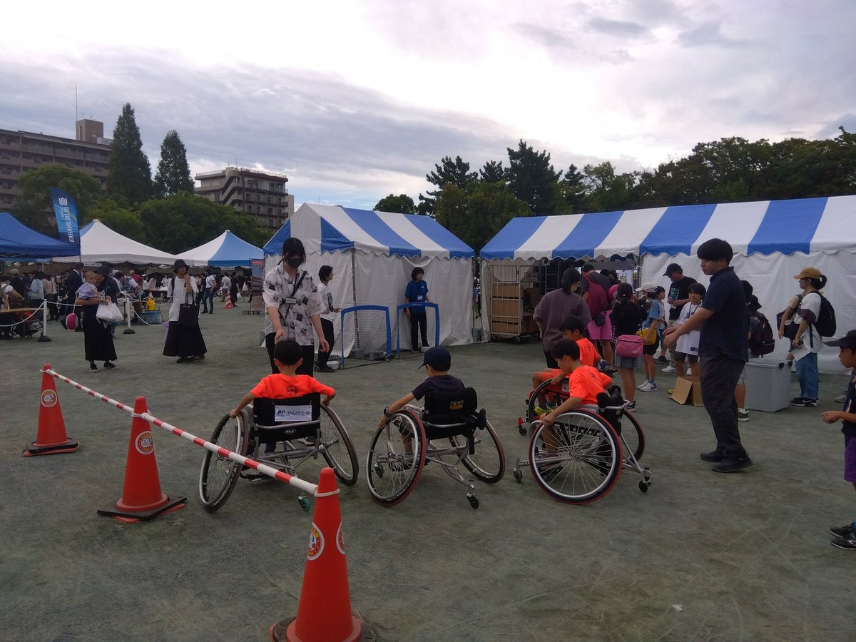 spoppy_SH's tweet photo. 江東区民祭りで、
子ども向けの体験会をやっているのを
発見しました✨

Spoppyも区とコラボして活動できるよう、日々取り組んでいきます！

#江東区民祭り #Spoppy https://t.co/S6mgGusuVR