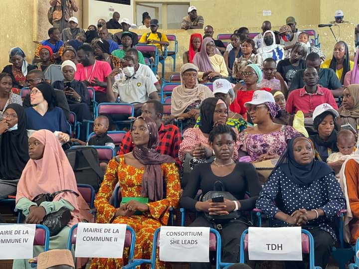 Accompagnons le projet SHE LEAD pour une pleine participation des femmes et Filles au processus de développement