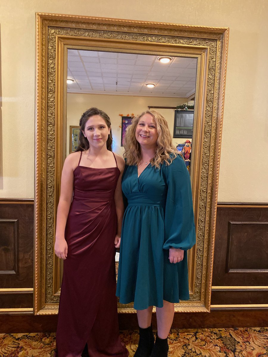 Wishing my mini twin <a href="/Skyler_King24/">Sky King</a> a very happy 11th birthday today!! Your dad and I are so very proud of the absolutely stunning amazing young lady you are 💙