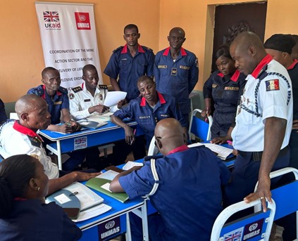 UKinNigeria's tweet photo. Enhancing human security in high-risk locations affected by conflict is key.

The 🇬🇧 in partnership with @UNMAS  recently provided Explosive Ordnance Risk Education (EORE) training to 75 officers of @PoliceNG &amp; @official_NSCDC in Maiduguri.

Learn more: https://t.co/6sUP3wrb9H https://t.co/mlxgBBmyCA