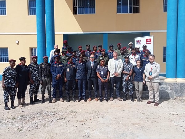 UKinNigeria's tweet photo. Enhancing human security in high-risk locations affected by conflict is key.

The 🇬🇧 in partnership with @UNMAS  recently provided Explosive Ordnance Risk Education (EORE) training to 75 officers of @PoliceNG &amp; @official_NSCDC in Maiduguri.

Learn more: https://t.co/6sUP3wrb9H https://t.co/mlxgBBmyCA