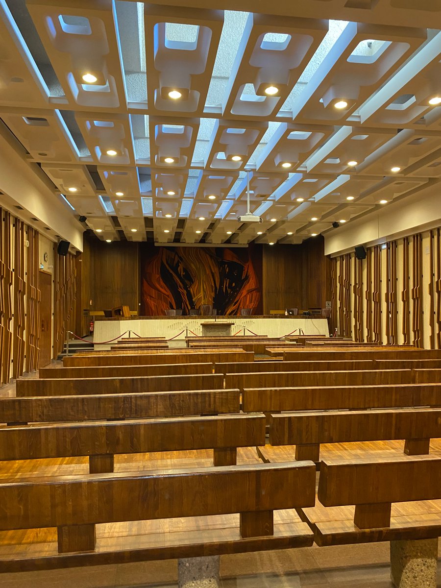 KoupRlt's tweet photo. LYON - Aujourd’hui se déroule l’audience du référé-liberté déposé par les bâtonniers lyonnais contre le Ministère de l’Intérieur et les « conditions de vie indignes » du deuxième centre de rétention lyonnais, dont ils demandent la fermeture. ⬇️ https://t.co/rTD9I5tGVi