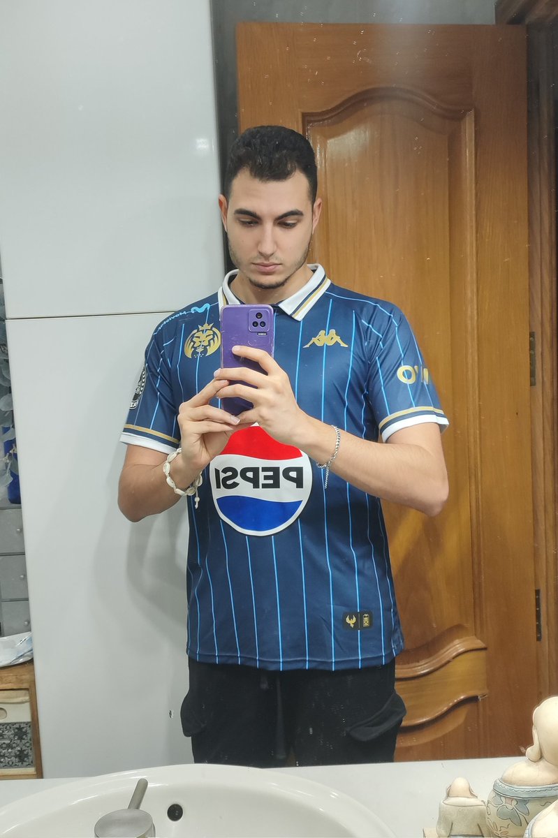 FAVmuel's tweet photo. POR FIN ME HA LLEGADO #MDKWIN https://t.co/0WIF1FYDQA