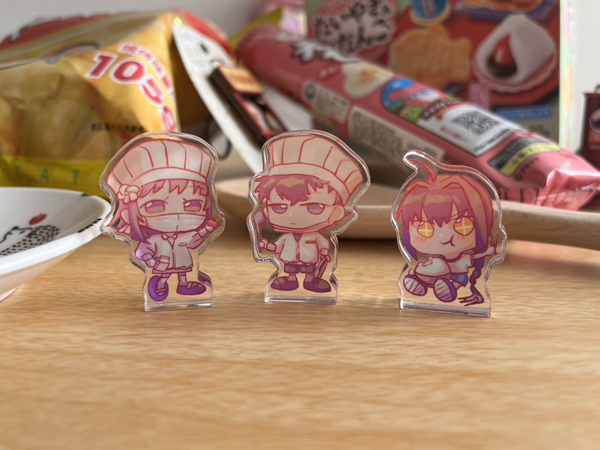 mr_biscuit0116's tweet image. 特愣！
#PR08 新品除了會有FGO新刊之外，
還有 #FSR 長屋組的小學生 #迷你飯友立牌！
4cm 大小的カヤ和伊織和3.5cm 大的saber 
可以在你食飯時加入！
一家大小都愛吃（非食用品

一隻15HKD，全家只要40HKD！
快點把他們帶回家當你的伴飯料吧？

#擴散希望 #サムレム