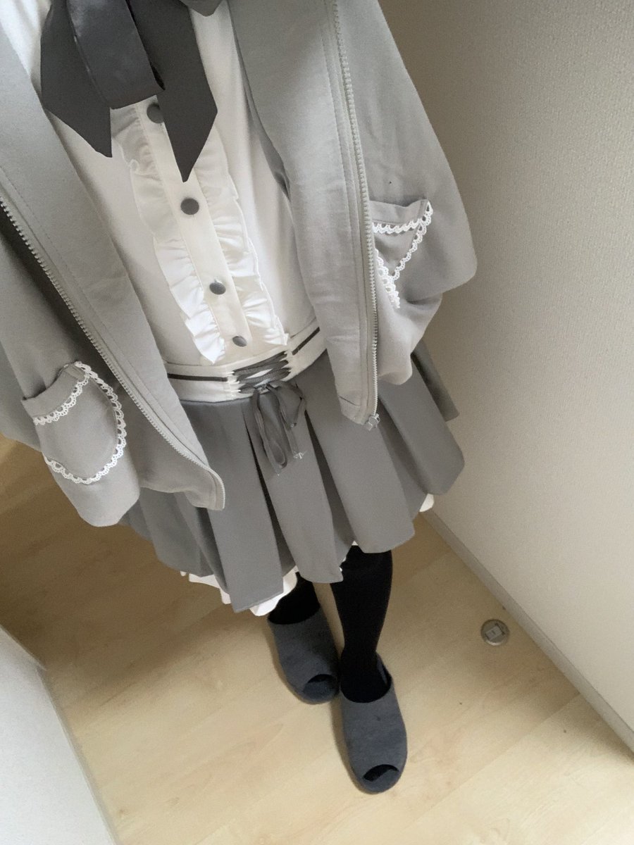 a_urep's tweet photo. めっちゃ久しぶりに女装した。
やっぱり楽しいな https://t.co/eExcjPfbOi