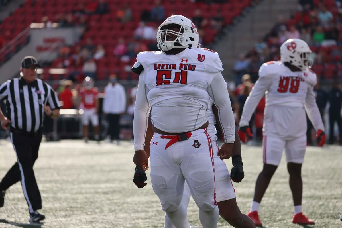 AntoriHamilton's tweet photo. 1st collegiate sack for me #AGTG @GovsFB @CoachFarisAPSU @uacfootball #Freshman https://t.co/VPIDC8XVR5