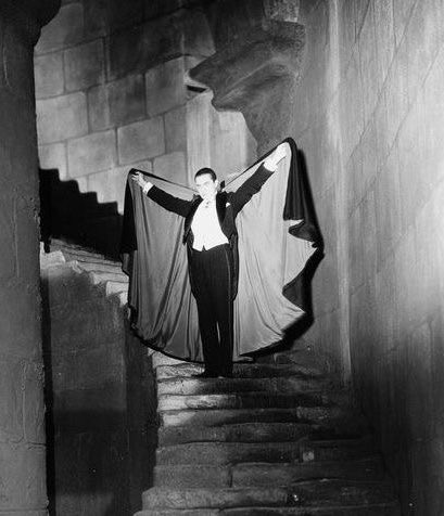 strawbxmoon's tweet image. ⋆✴︎˚｡⋆ build your own outfit - dracula&apos;s version ⋆✴︎˚｡⋆