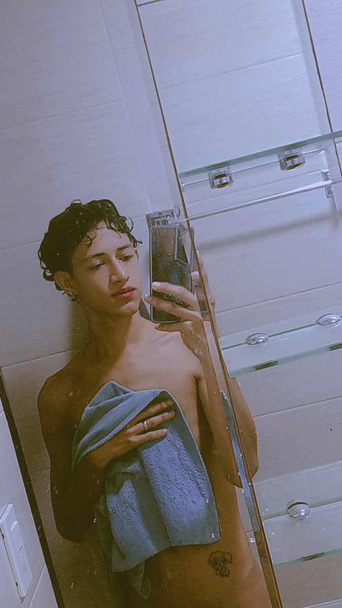 🫦