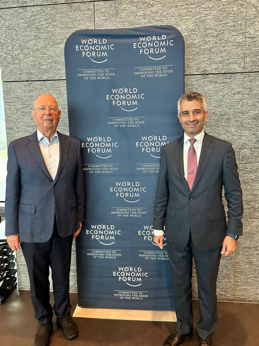 AkramHarahsheh's tweet image. Very fruitful exchange with Professor @ProfKlausSchwab on regional and global issues, commending the role of @wef as a platform dedicated for genuine discussions on engagement and partnership. Thanks for warm welcome and hospitality @JOR_PM_Geneva #Jordan