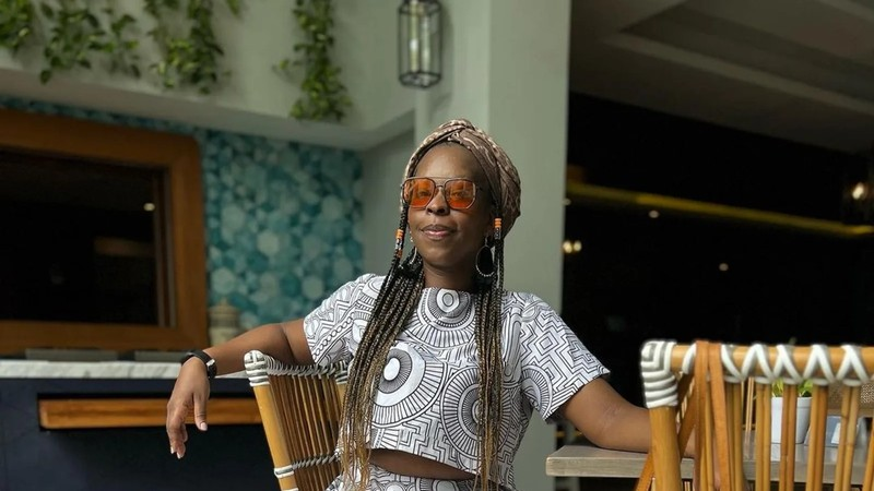 SAfmRadio's tweet photo. [ON AIR] For #CareerMondays  this week, we celebrate #WorldChefDay with  the founder of The Next Table, Snegugu Kikine joining @BridgetMasinga on the line. 

Stay tuned in on #TheFullCircle⭕️ on 
📻:104–107 MHz FM
📺:DSTV Channel 814
🔗https://t.co/JMfbC0Fr6t https://t.co/Iyf1yjLhhf