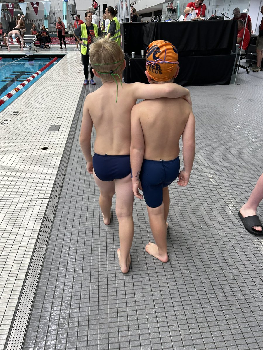 DonnerSwimClub's tweet photo. This is what Donner is about.
#oneteamonefamily

We had a great time at the Rivi meet this weekend! Our swimmers had a bunch of fun cheering on and supporting each other. We had a lot of best times and divisional cuts. It was a great weekend of racing! https://t.co/OEzsVi2RTR