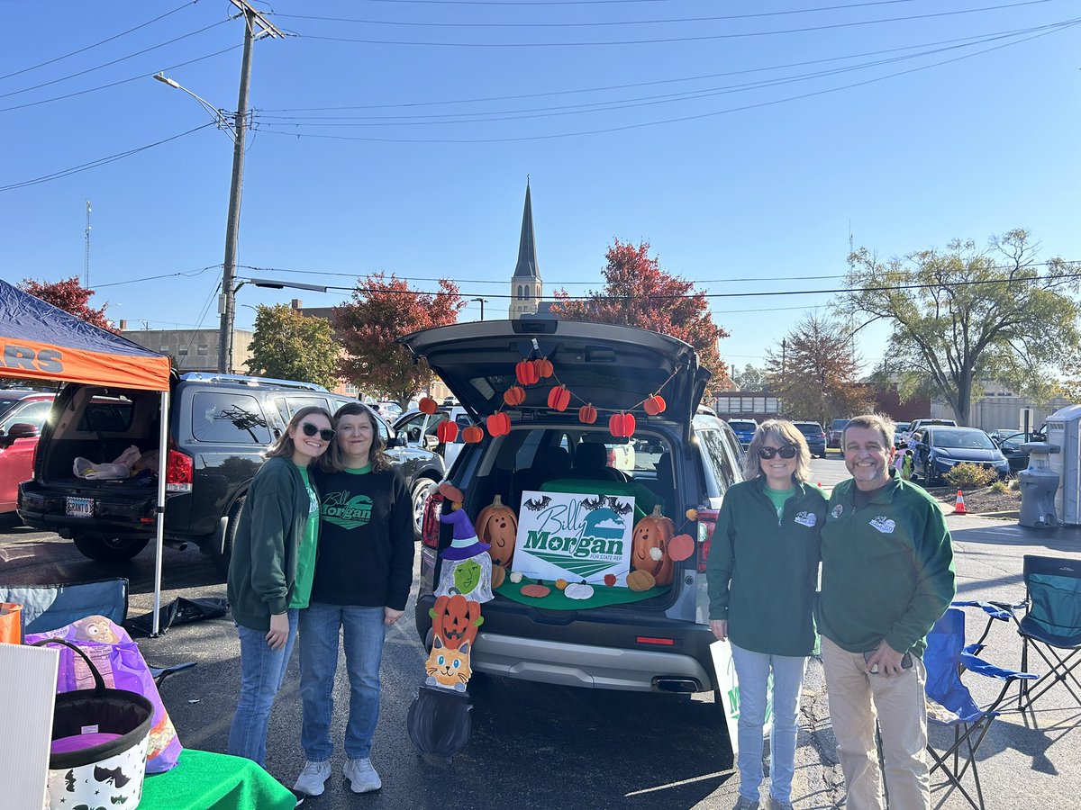billymorgan4rep's tweet photo. Thank you to everyone who came out to the Halloween Downtown in Kankakee. https://t.co/rrcfbowCj2