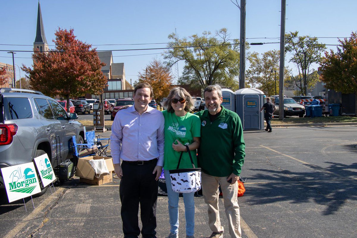billymorgan4rep's tweet photo. Thank you to everyone who came out to the Halloween Downtown in Kankakee. https://t.co/rrcfbowCj2