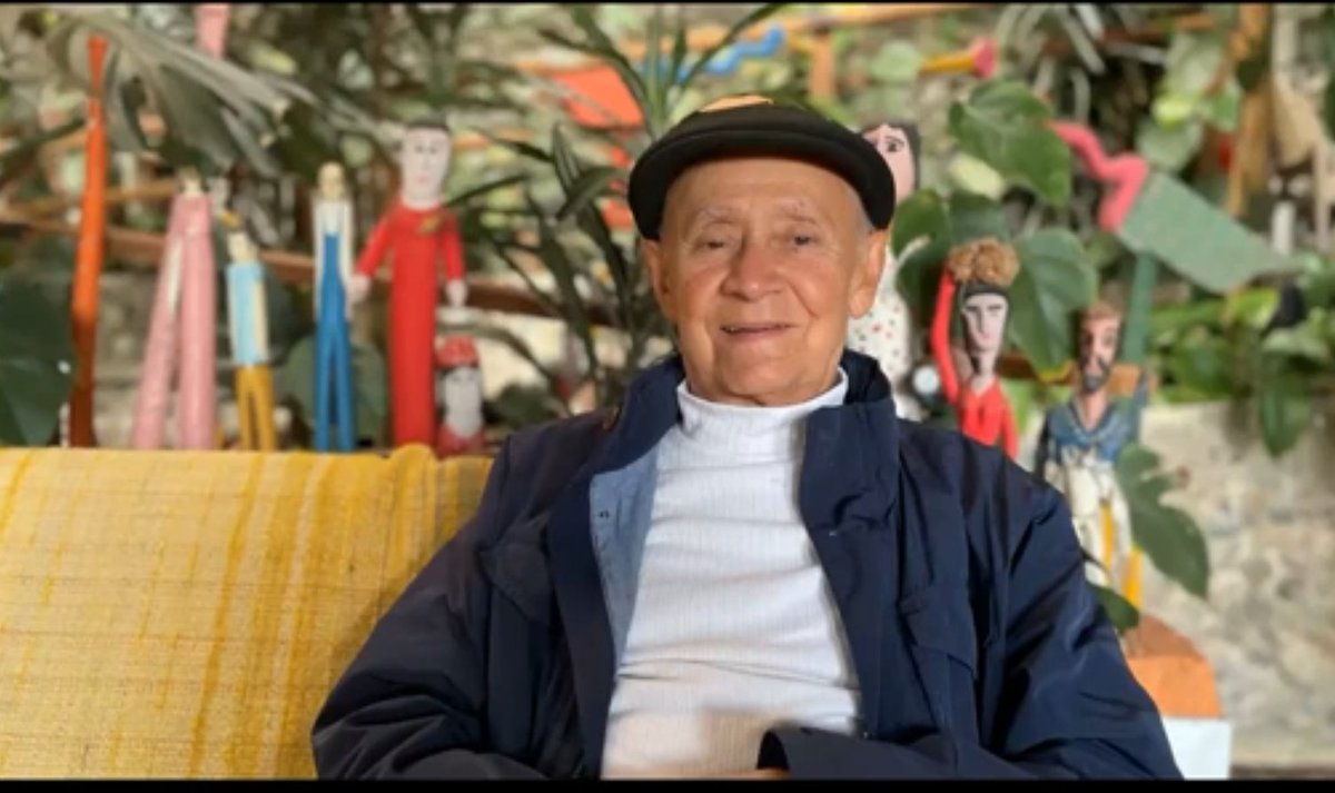 Estimados todos... Me place mucho compartirles el link al acto en que se acreditó a nuestro querido Dr. Raúl Estévez Laprea como miembro honorario de la Academia Venezolana de Ingeniería y Hábitat.. Más meritorio imposible..
youtu.be/o5fUPiNRI20?fe…