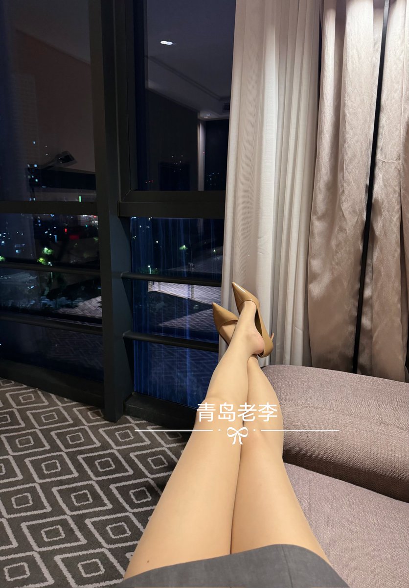 美好的夜晚
惬意的环境
接下来的故事留下了很多脑补的空间
#青岛夫妻 https://t.co/sKJt9Vqaz3