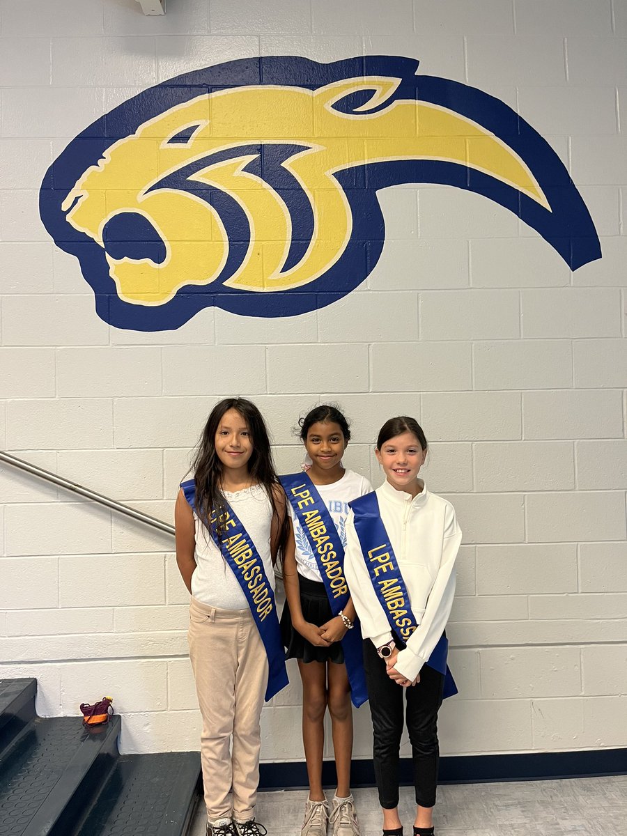 Congratulations to our Pawsome Leaders of the Month for Habit #1: Be Proactive! 🐾 Our 5th grade Ambassadors did a great job helping at our Pawsome Ceremony. <a href="/LPEPanthers/">Lake Park Elementary</a> <a href="/MayaKatie5/">Mrs. Maya</a>