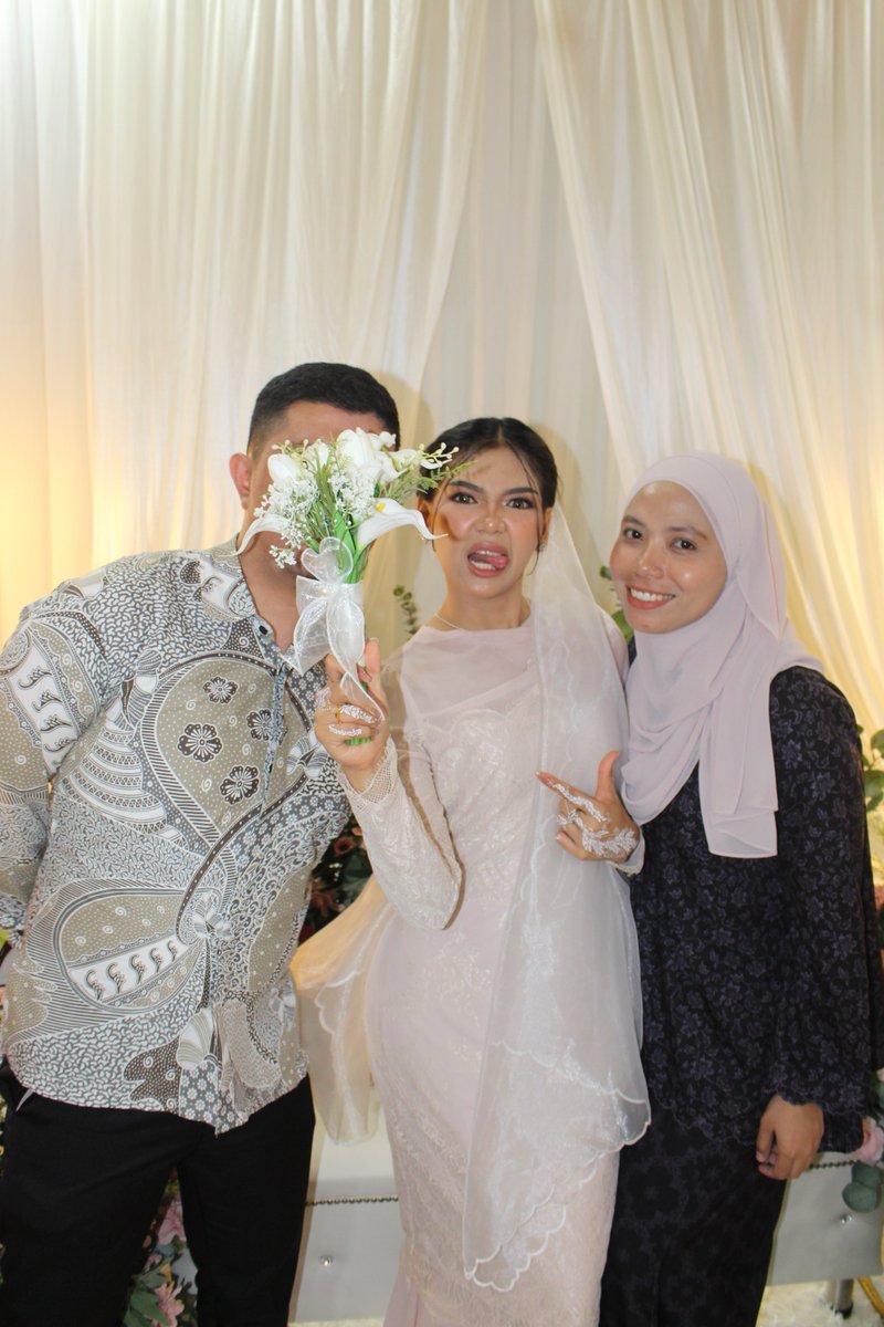 IwanKamarul's tweet photo. Mark a very important date for the people I consider important. Congrats NoraKuuu 🫶🏻❤️ @NooraMaya https://t.co/zk3AHwBpkU