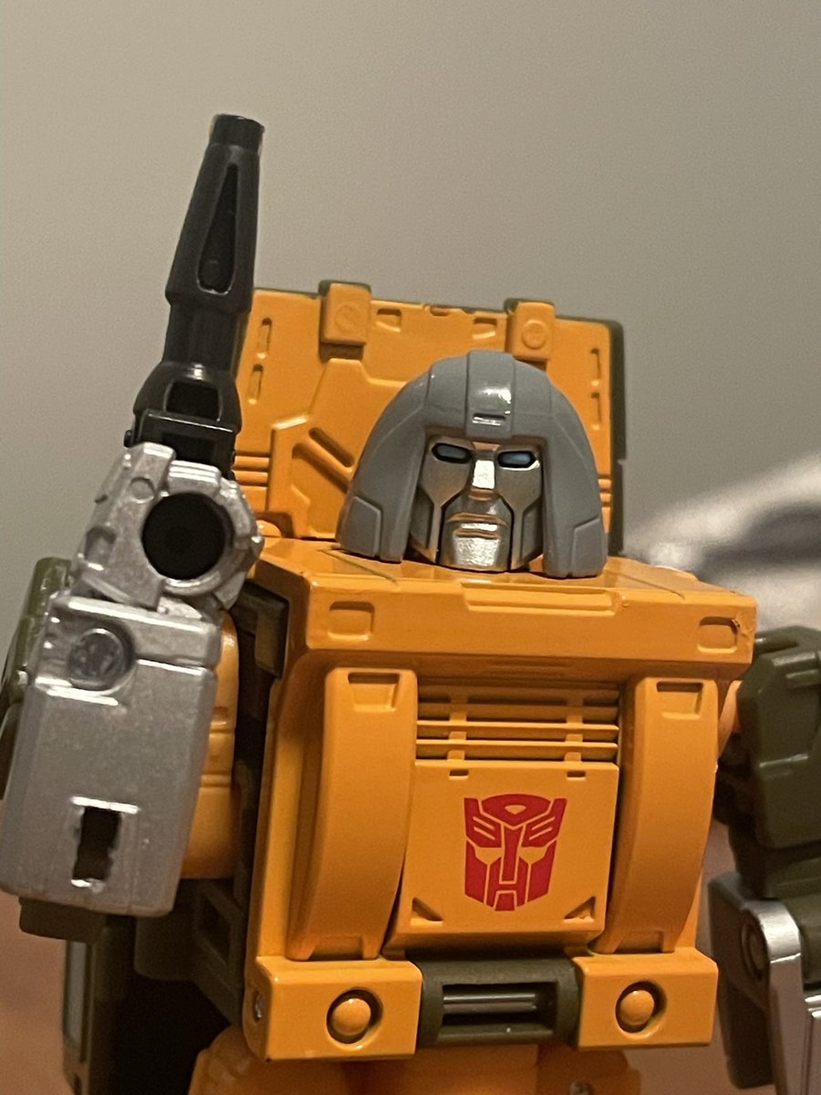 alt_dude4's tweet photo. “Hey, come back! You didn't finish your nickel-plated knuckle sandwich!”
#Transformers Studio Series 86 Brawn https://t.co/SmjBHRKhIz