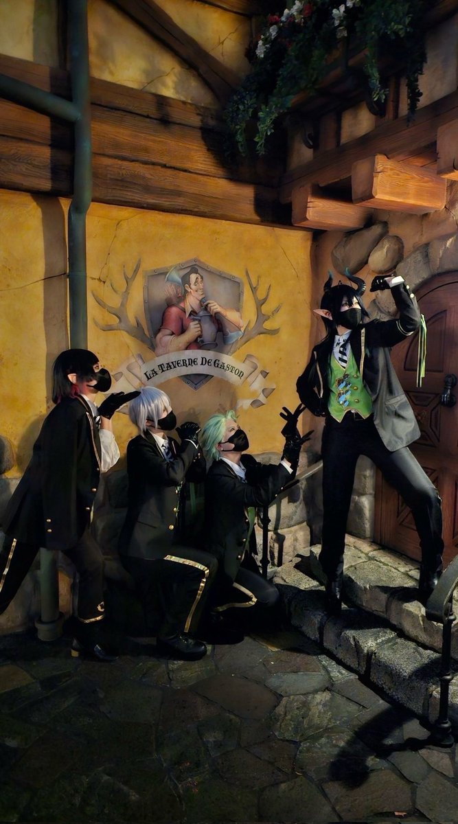 ディアソ4人集まったのでガストンガールズならぬ「マレウスボーイズ」を結成いたしました(？)
#Dハロ仮装 
#Dハロ仮装2024
#Dハロツイステ