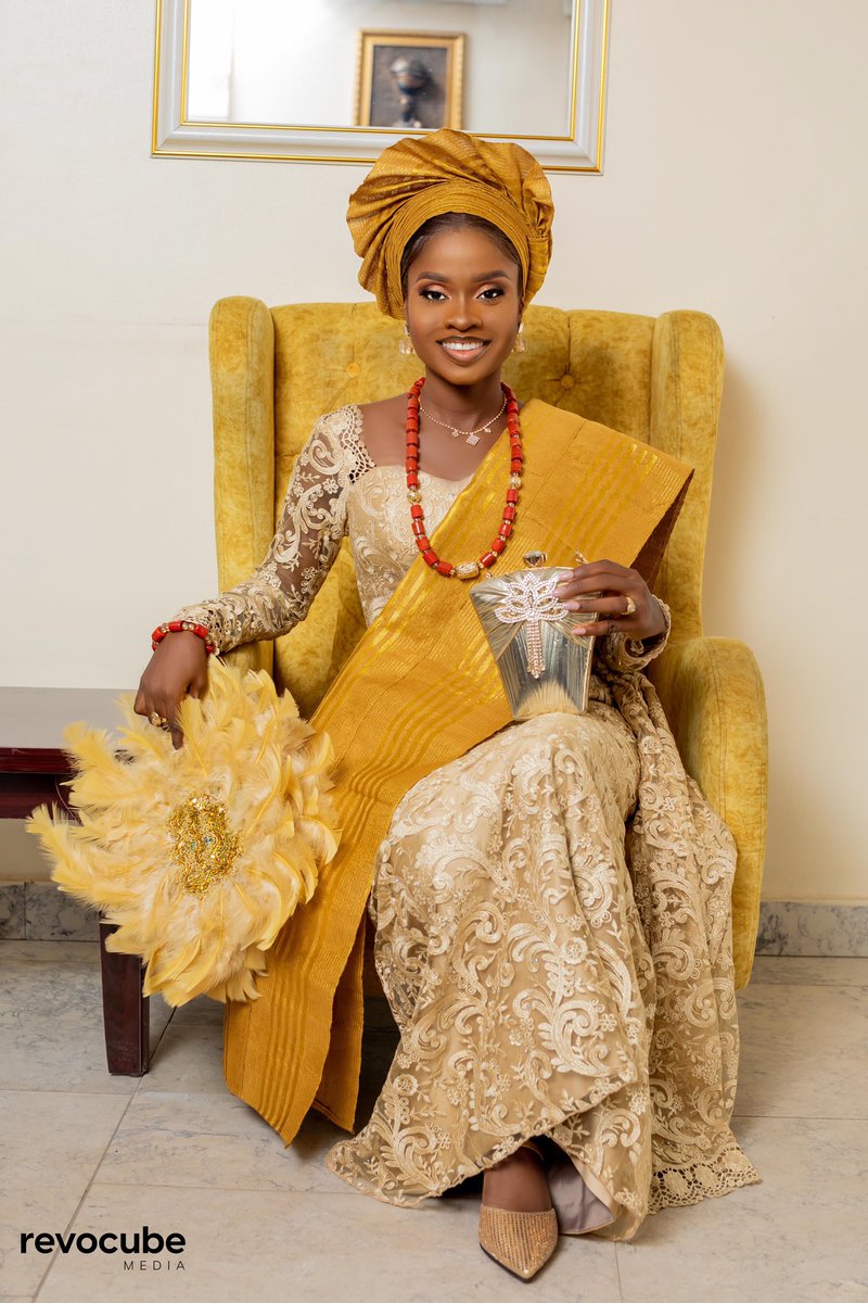 theladycalledIyanu tweet media