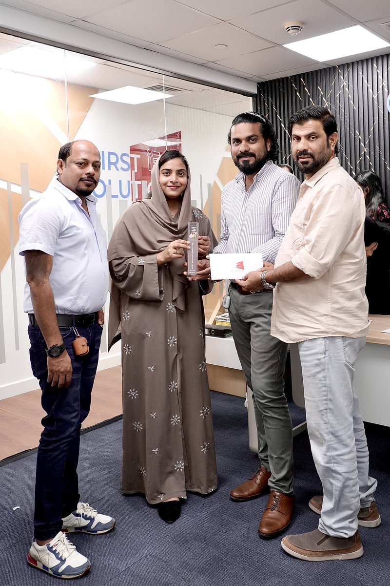 FirstSolutionB's tweet image. 🌟 Employee of the Month 🌟

Congrats to our five outstanding team members for their hard work! 💰🎉

#FirstSolution #EmployeeRecognition #Excellence