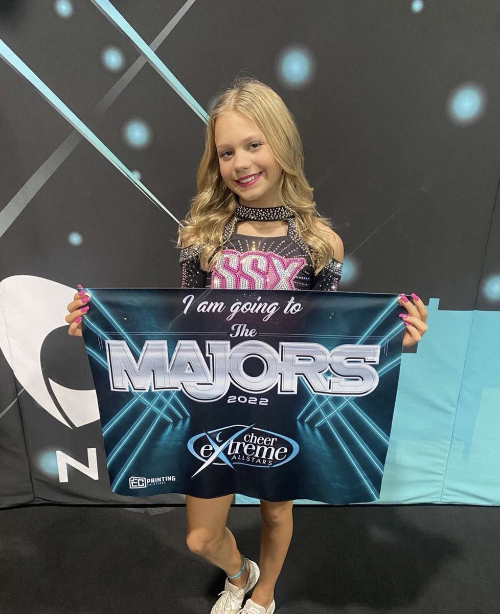 sharkiesangels's tweet photo. kelseys first year on ssx vs now a world champion and a centre flyer. 

full circle moment. https://t.co/eeqLWHlw5Z
